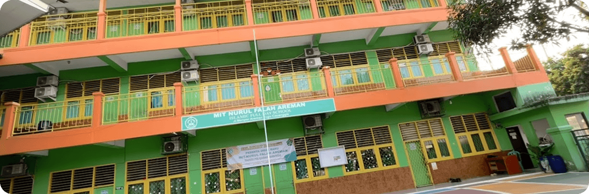 Gedung MIS Nurul Falah Areman